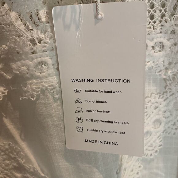 NWT Pink Lacy Top Size L - Picture 11 of 11